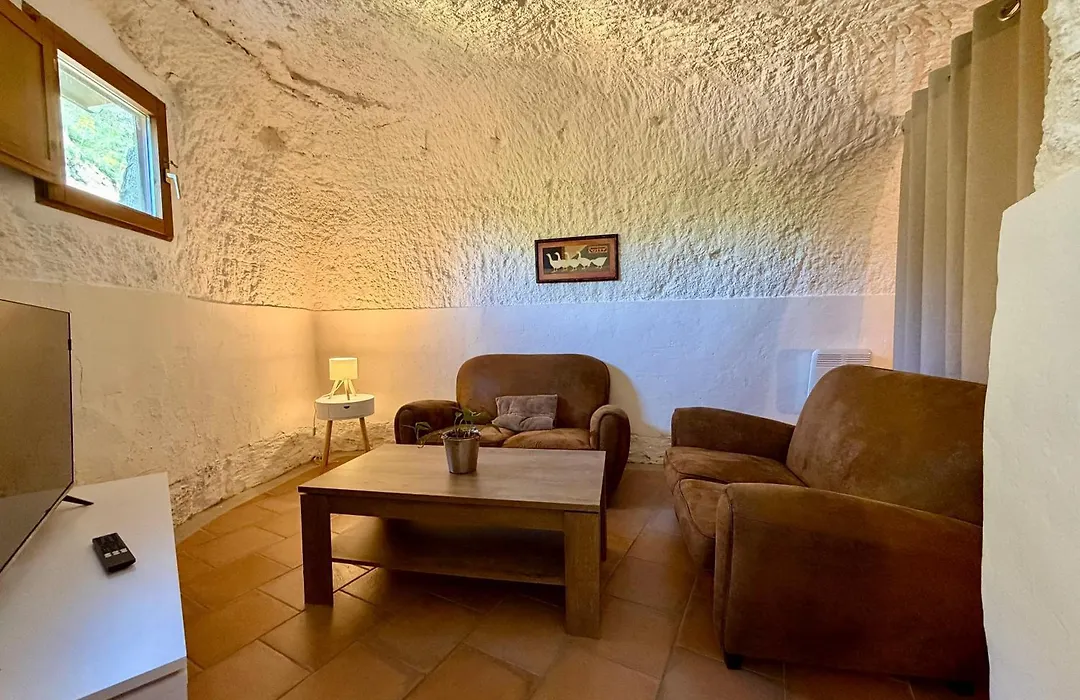 Cuevas de las Bardenas-1